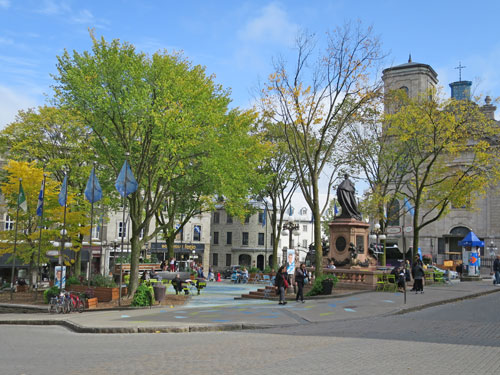 City Hall Square, Quebec City